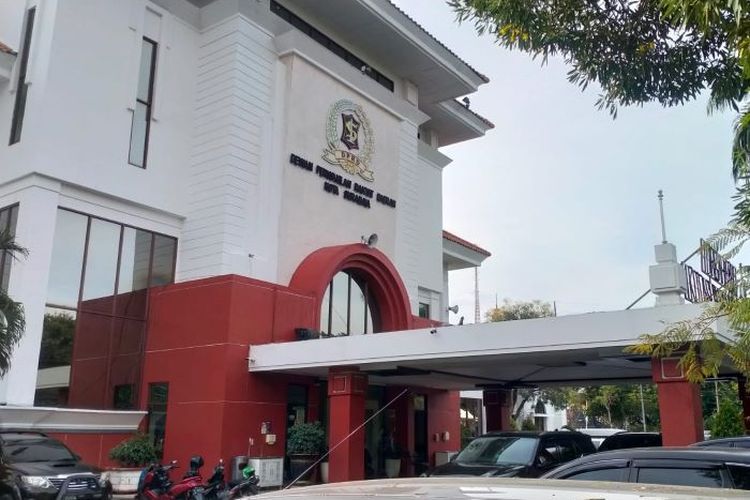Kasus Korupsi Bimtek DPRD Surabaya, Penyidik Polrestabes Surabaya Lakukan Pemeriksaan Terhadap Sejumlah Saksi