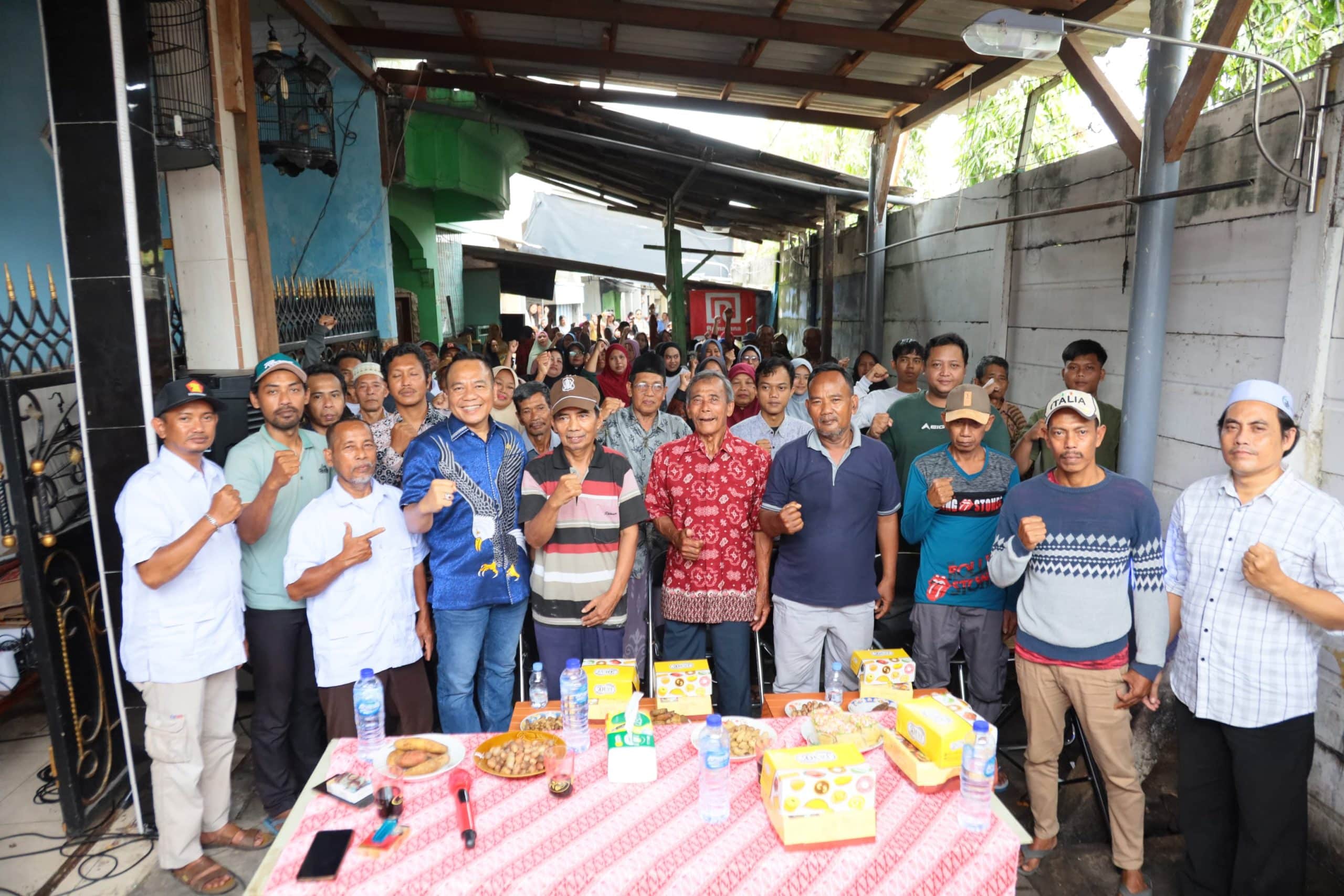 Tak Sekadar Reses, Cak Yebe Sosialisasikan DTSEN dan Serahkan Bantuan Langsung ke Warga