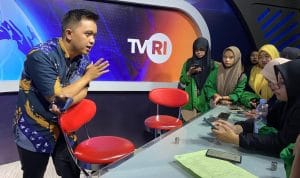 Kerja Sama Kampus dengan Media: Membuka Peluang Pengembangan Kompetensi Mahasiswa Kerja Sama Kampus dengan Media: Membuka Peluang Pengembangan Kompetensi Mahasiswa