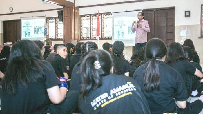 Kenangan Armuji tentang Sosok Adi Sutarwijono yang Menginspirasi