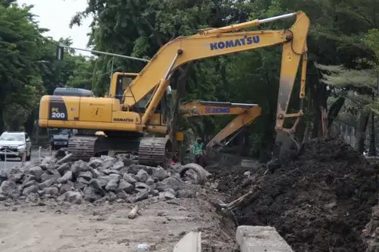 DSDABM Surabaya Penanganan Drainase: Upaya Mengurangi Risiko Banjir