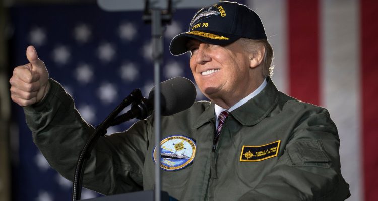 Presiden AS Donald Trump Tertawa Saat Diberitahu Akan Dibunuh Iran