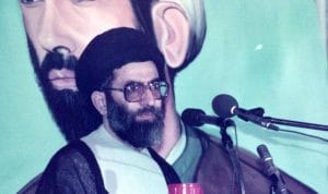 Sejarah dan Peran Ayatollah Ali Khamenei dalam Politik Iran