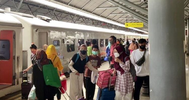 Stasiun Gubeng 552022